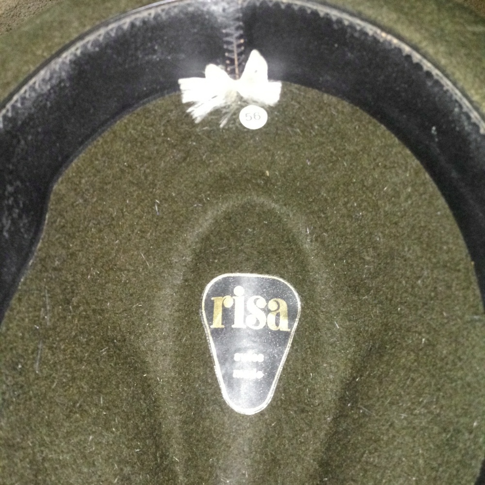 Good condition Vintage Risa hat - Picture 3 of 3